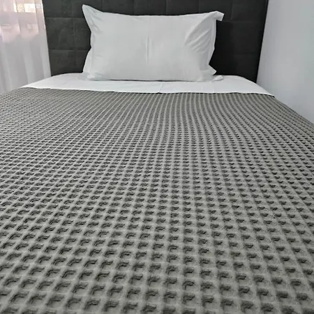 Edi's Apartments-cozy In The Center Daire Tiran