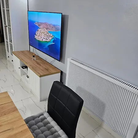 Edi's Apartment-cozy In The Center *