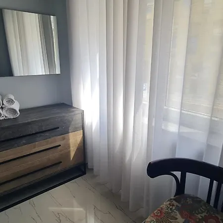 Edi's Apartments-cozy In The Center *