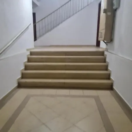 Edi's Apartments-cozy In The Center Apartment *