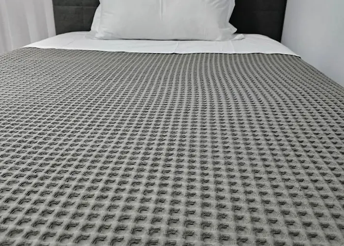 Edi's Apartments-cozy In The Center Appartement Tirana