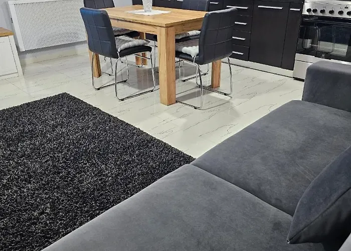 Appartement Edi's Apartments-cozy In The Center Tirana